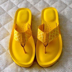 Coach yellow brand new slippers size 7